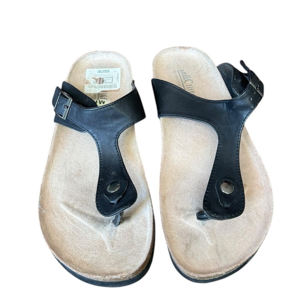 Cliffs by WHITE MOUNTAIN Black Sandals Size 9W